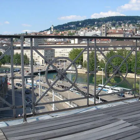 Big At Main Station Appartement *
