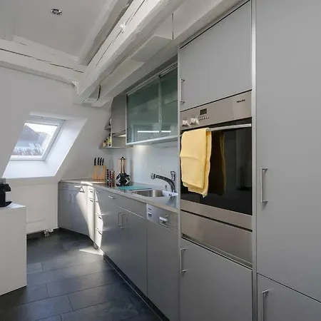 Big At Main Station Apartment *
